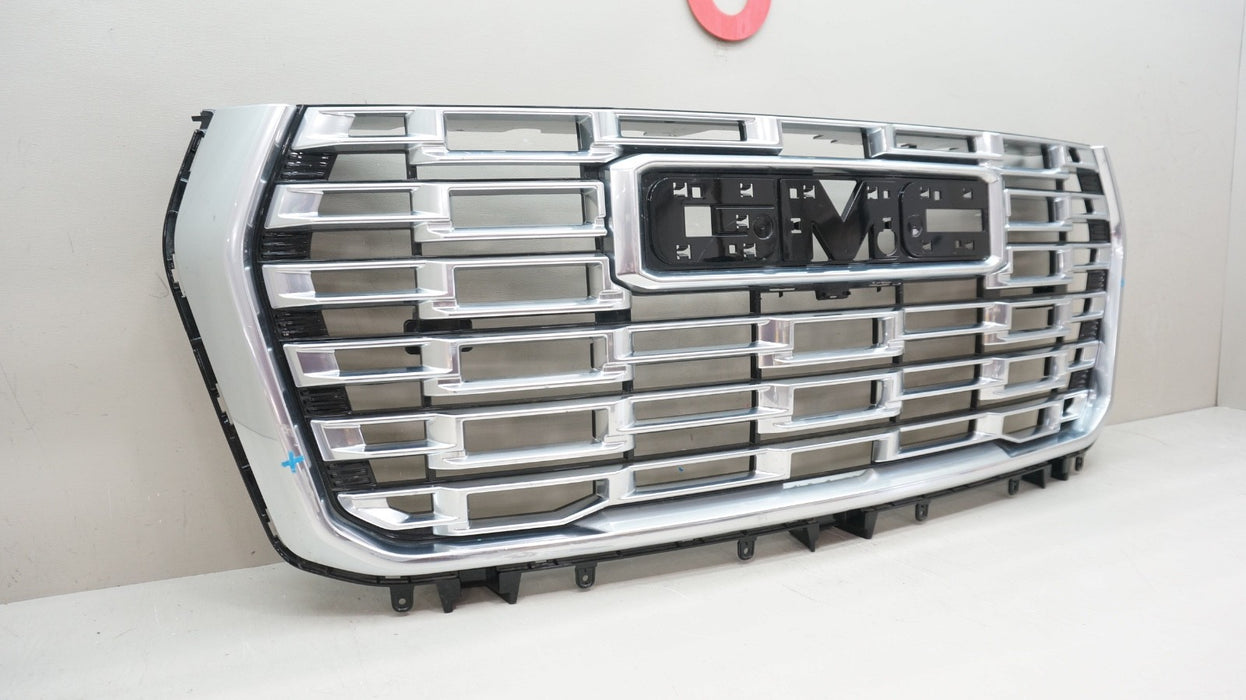 2025-2026 GMC YUKON XL FRONT BUMPER RADIATOR GRILLE OEM