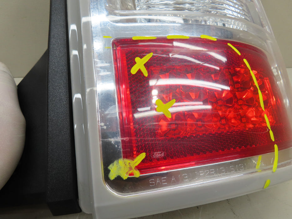 2009-2011 FORD FLEX REAR RIGHT PASSENGER TAIL LIGHT OEM 8A83-13B504-B