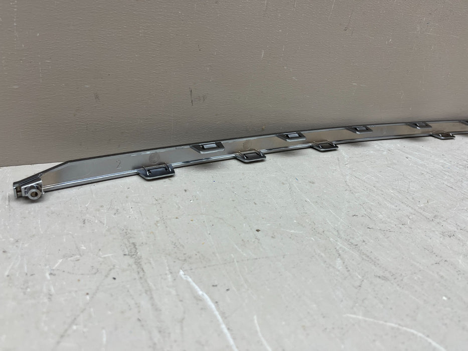 2021-2023 HYUNDAI ELANTRA REAR LOWER BUMPER CHROME TRIM CENTER 86699-AB000 OEM