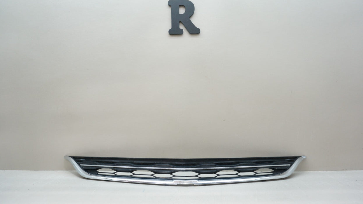 2016-2018 CHEVROLET MALIBU FRONT UPPER BUMPER GRILLE TRIM OEM 84061034