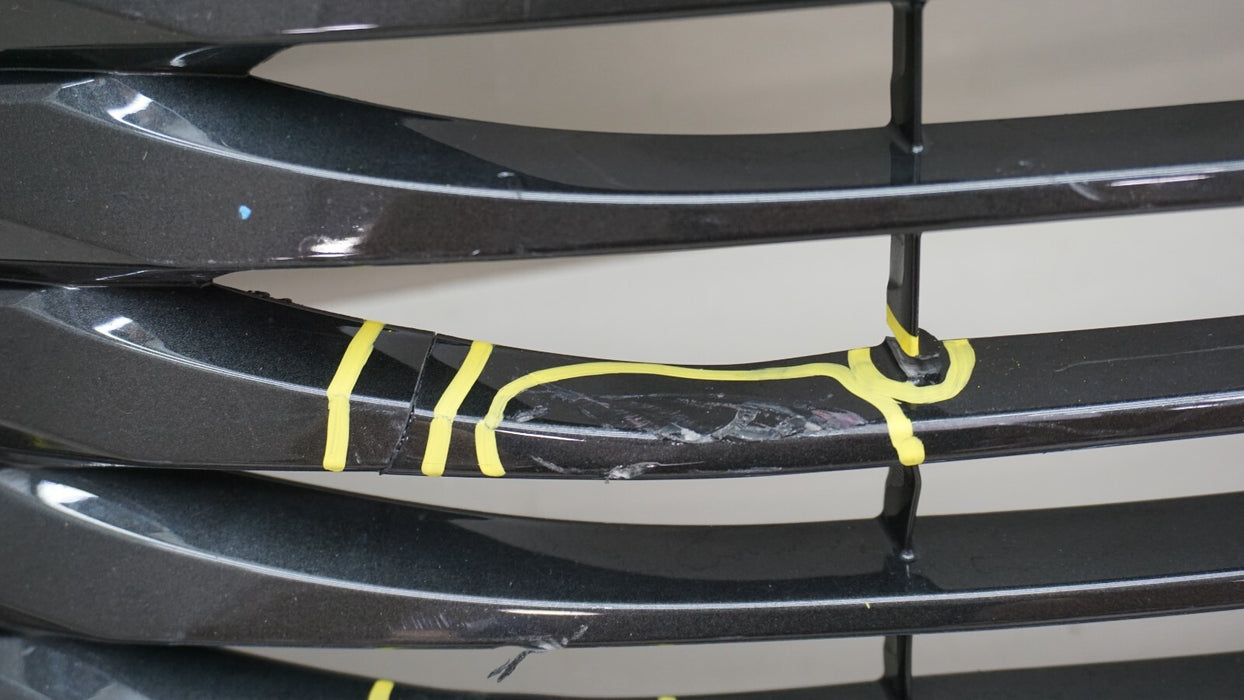 2018-2020 TOYOTA CAMRY FRONT BUMPER RADIATOR GRILLE 5310206240 OEM