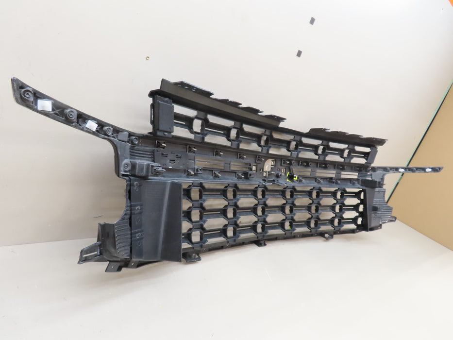 2021 2022 2023 CHEVROLET TAHOE/SUBURBAN Z71 FRONT RADIATOR GRILLE GRILL OEM