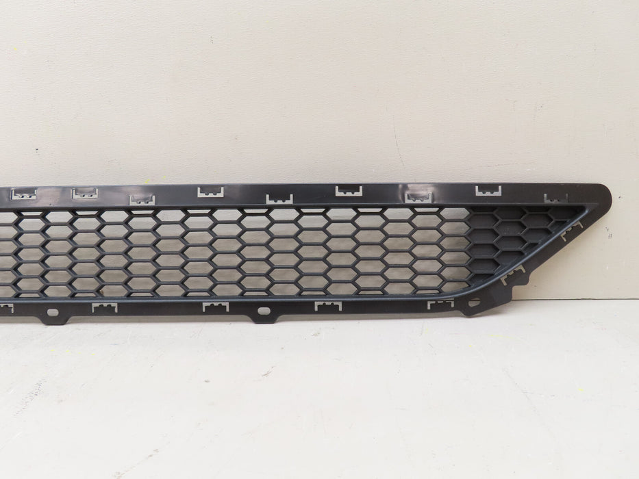 2016-2018 HYUNDAI TUCSON FRONT LOWER BUMPER GRILLE GRILL OEM 86561-D3000