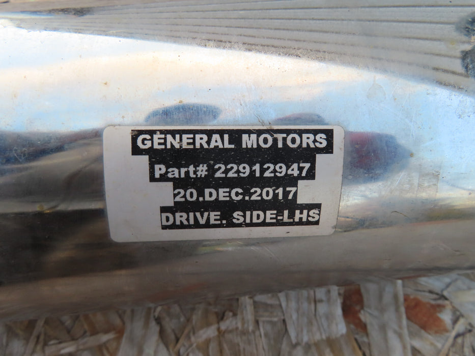 14 2015 2016 2017 2018 SILVERADO SIERRA LEFT OEM CHROME RUNNING BOARD 22912947