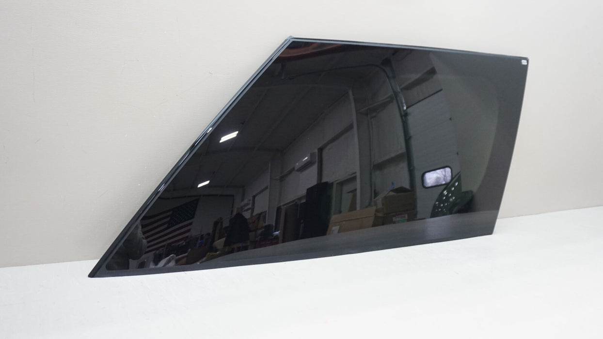 2023-2025 RANGE ROVER SPORT REAR RIGHT QUARTER WINDOW GLASS OEM