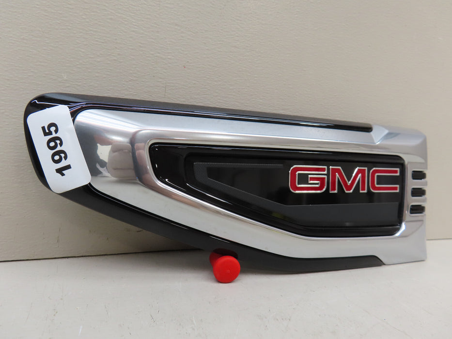 GMC FRONT LEFT DRIVER SIDE FENDER VENT OEM