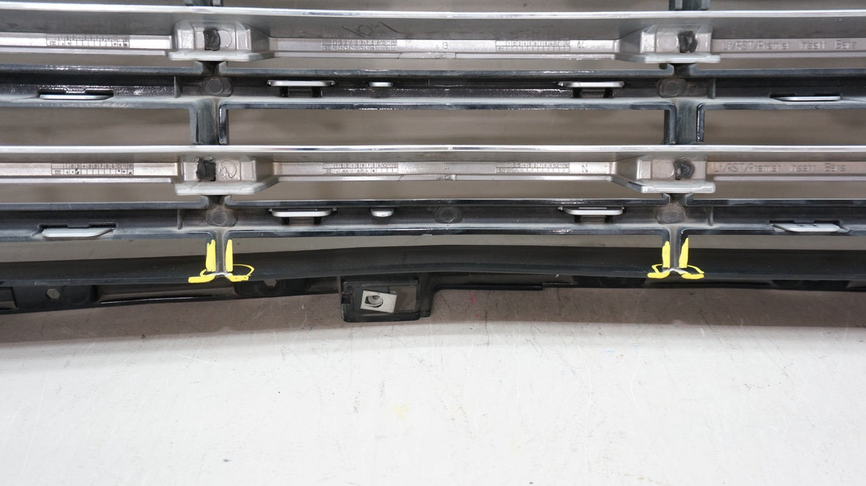 2021-2023 CHEVROLET TAHOE / SUBURBAN FRONT BUMPER RADIATOR GRILLE OEM
