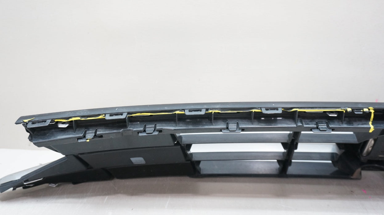 2022-2024 VOLKSWAGEN TIGUAN FRONT BUMPER RADIATOR GRILLE OEM