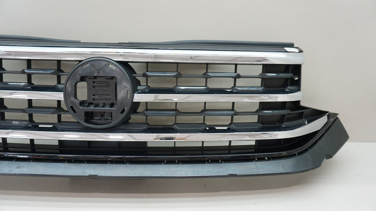 2020-2021 VOLKSWAGEN ATLAS FRONT BUMPER RADIATOR GRILL GRILLE OEM 3CM853653