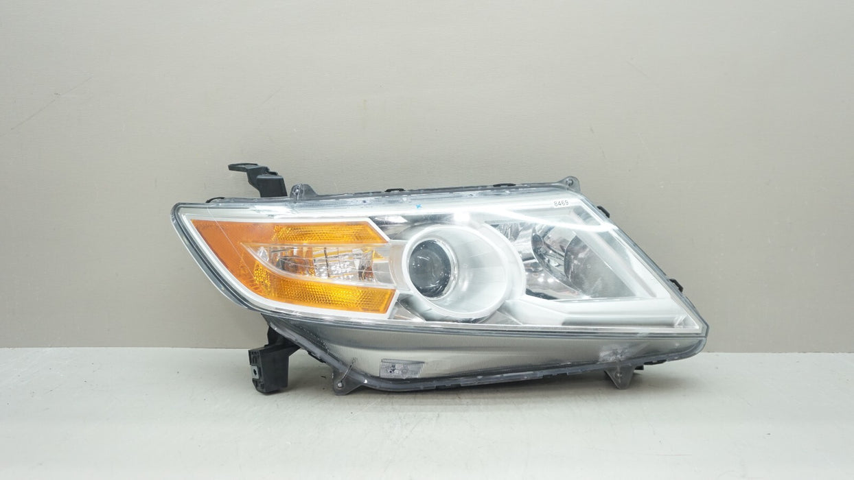 2011-2013 HONDA ODYSSEY FRONT RIGHT PASSENGER SIDE HALOGEN HEADLIGHT OEM