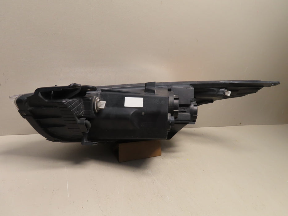 2012-2017 Hyundai Veloster Right RH Halogen w/LED Headlight lamp OEM