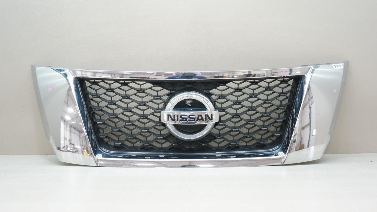 2013-2016 NISSAN PATHFINDER FRONT BUMPER RADIATOR CHROME GRILLE OEM 62310 3KN0B
