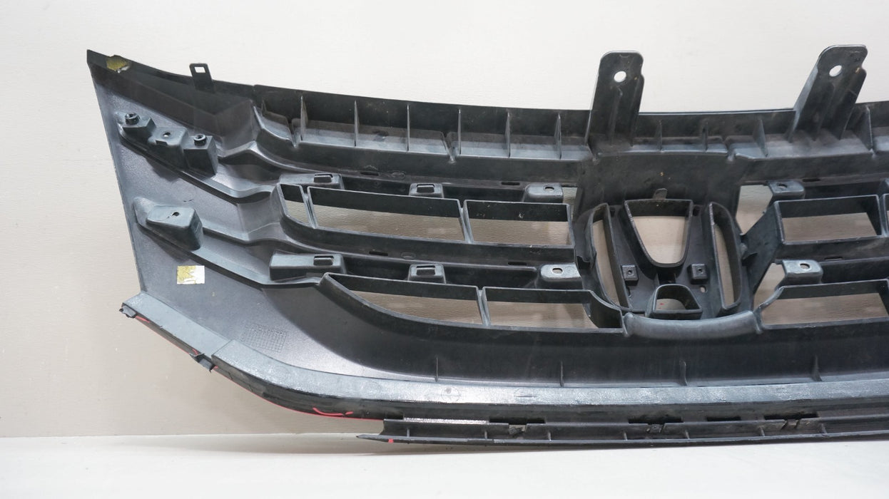 2014-2017 HONDA ODYSSEY FRONT CENTER RADIATOR GRILLE GRILL 75100-TK8-A110 OEM
