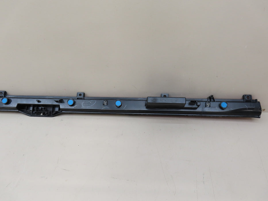 2022-2024 FORD F150 F-150 LIGHTNING REAR CENTER TAILGATE TAIL LIGHT LED OEM