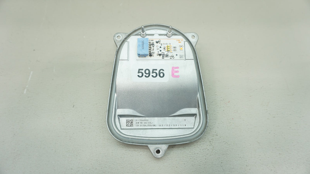 2017-2019 MERCEDES BENZ CLA CLA250 FRONT HEADLIGHT BALLAST MODULE UNIT OEM