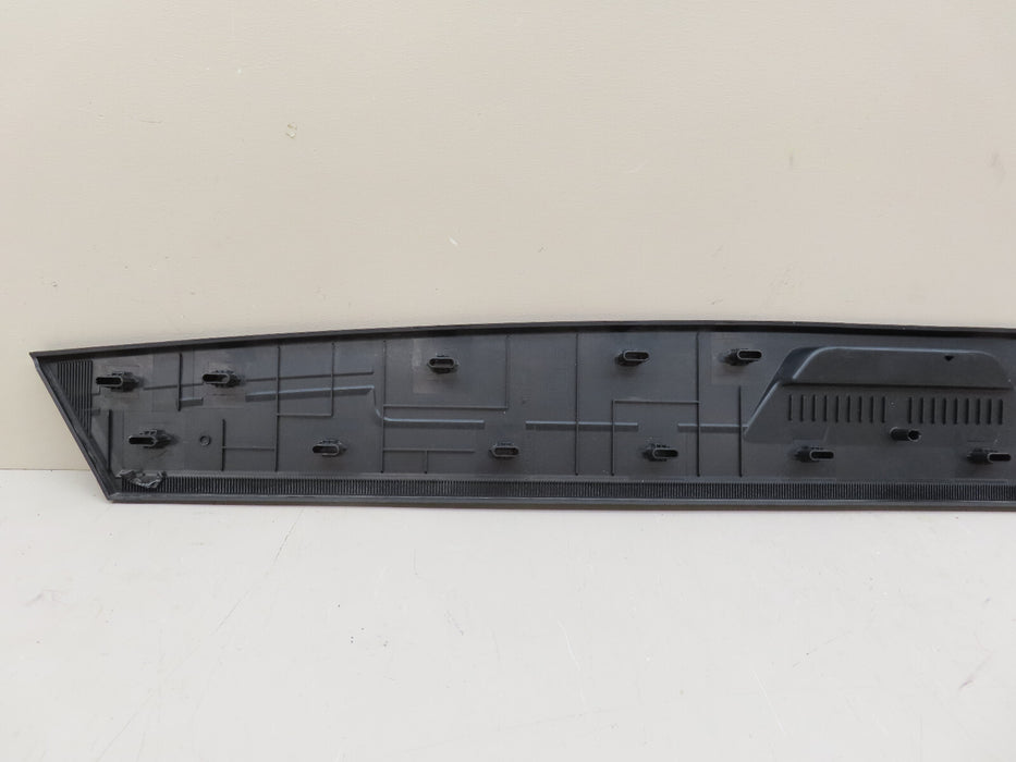 2020-2025 GM TAIL GATE UPPER PAD MOLDING  OEM