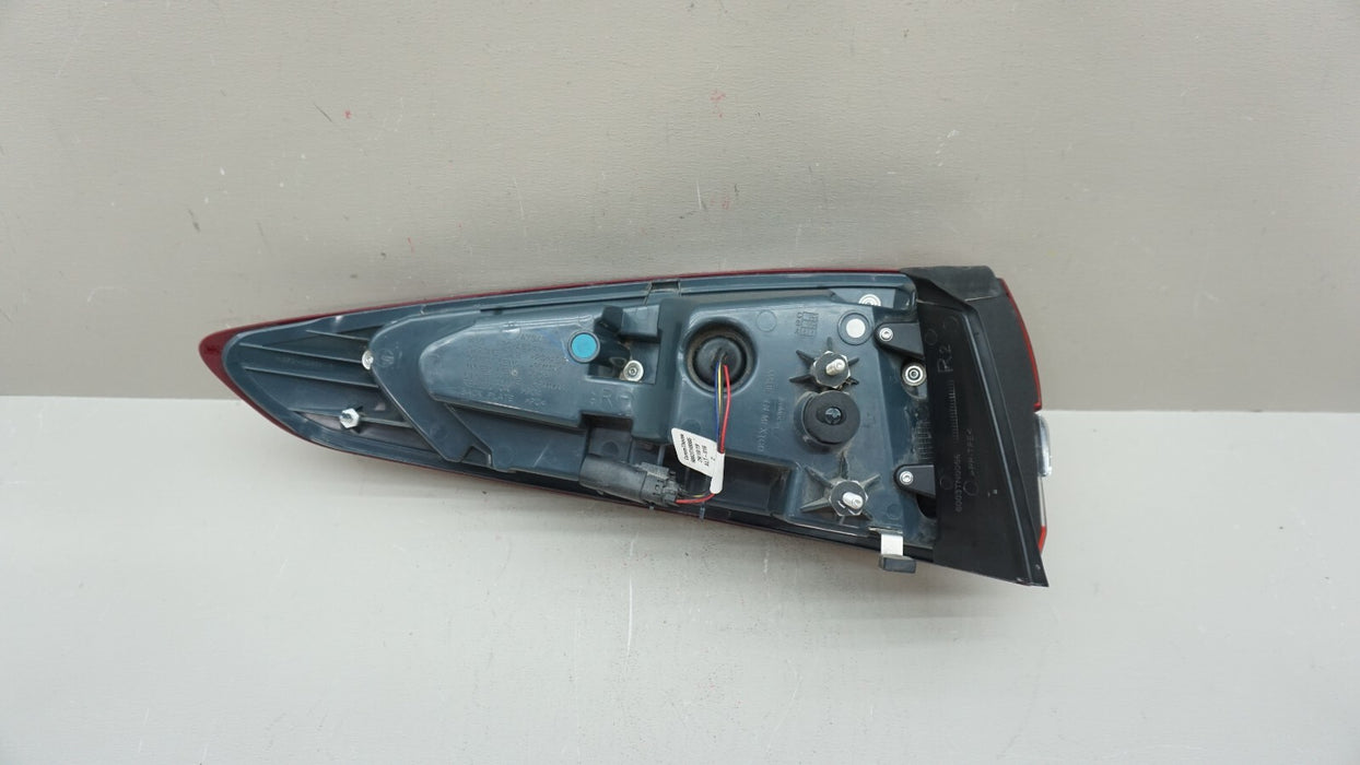 2017-2020 FORD FUSION REAR RIGHT RH PASSENGER SIDE TAIL LIGHT OEM LED