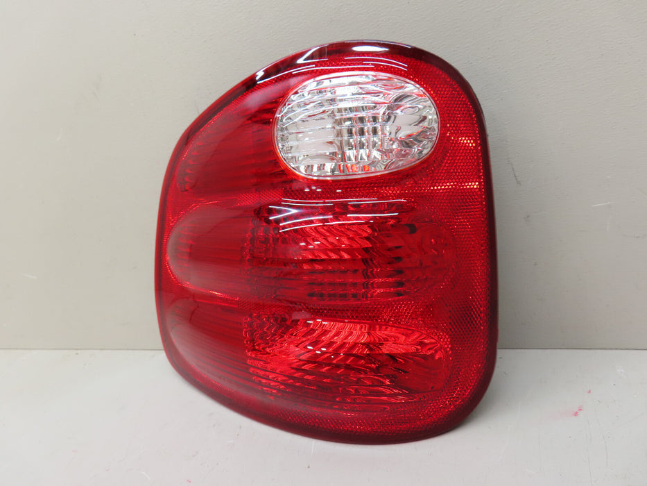 2000-2004 FORD F150 F-150 F250 F-250 REAR LEFT DRIVER SIDE TAIL LIGHT DEPO