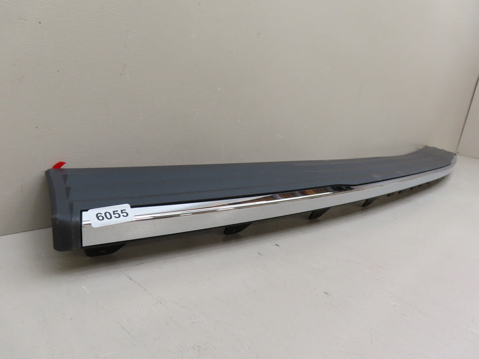 2015-2020 CHEVROLET TAHOE GMC YUKON REAR BUMPER STEP PLATE COVER OEM 29936468