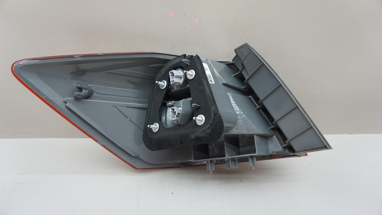 2013-2015 HONDA ACCORD REAR RIGHT PASSENGER SIDE TAIL LIGHT OEM 13 14 15