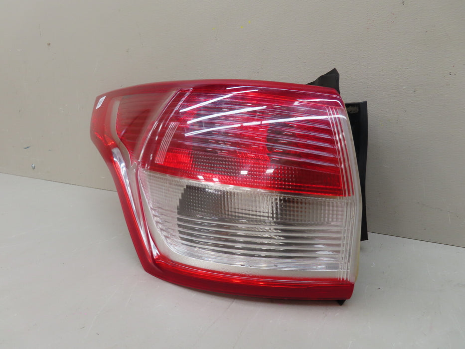 2013 2014 2015 2016 FORD ESCAPE REAR LEF DRIVER TAIL LIGHT HALOGEN OEM