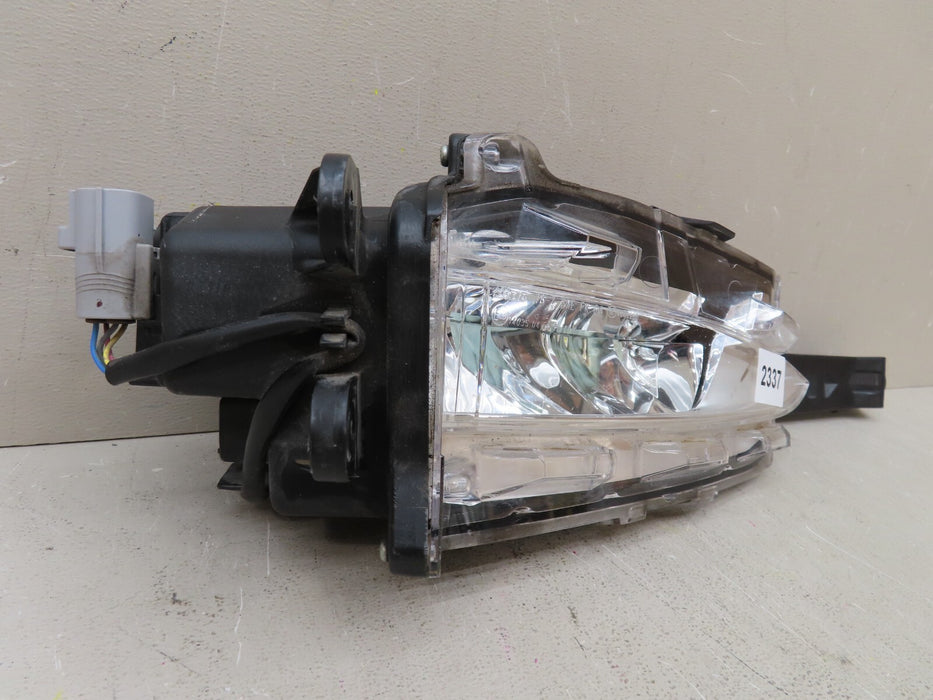 2015-2018 LEXUS NX200T NX300H F SPORT FOG LIGHT PASSENGER RIGHT LED OEM