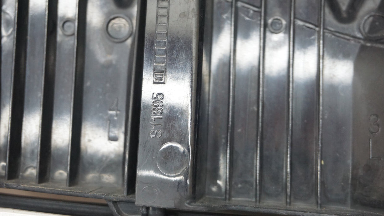 2020-2022 BMW X6 G06 M50I FRONT SHUTTER AIR INLET GRILLE OEM
