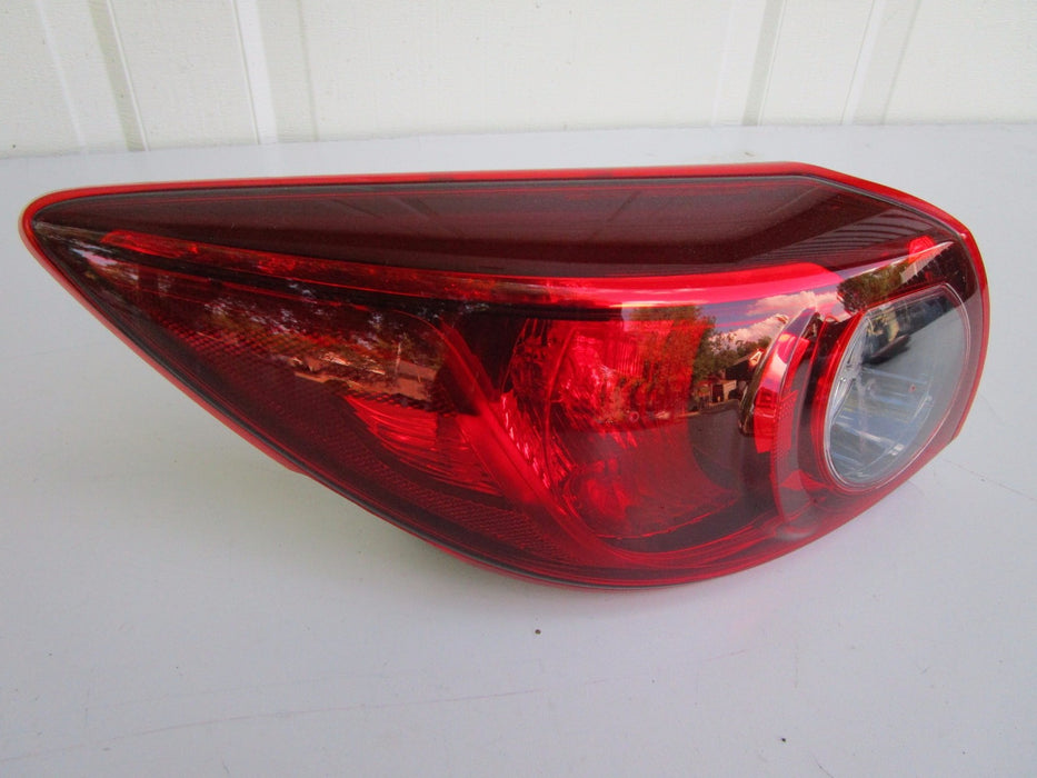 2014-2018 MAZDA 3 HATCHBACK REAR LEFT TAIL LIGHT OEM