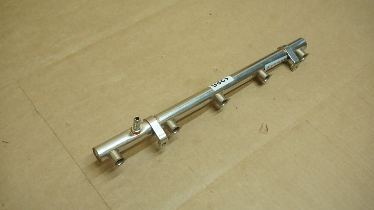 2018 AUDI R8 5.2L V10 RIGHT SIDE GASOLINE ENGINE FUEL INJECTOR RAIL RAMP OEM 18