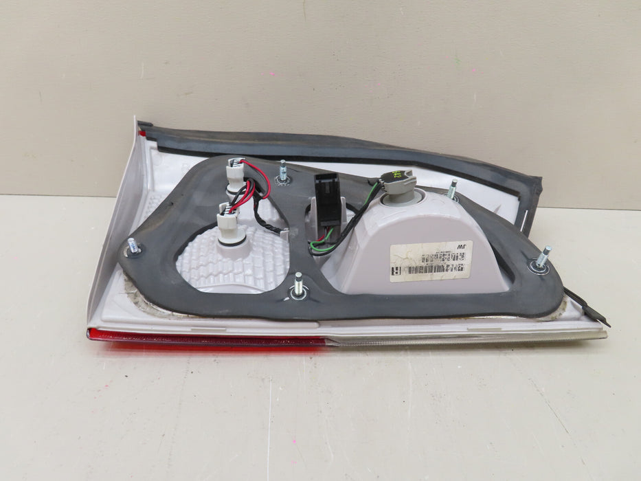 2010-2017 GMC TERRAIN RIGHT PASSENGER SIDE INNER TAIL LIGHT OEM