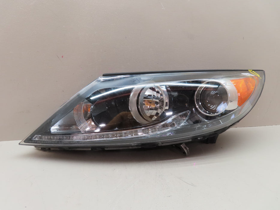 2011-2012 KIA SPORTAGE FRONT LEFT DRIVER HEADLIGHT LAMP HALOGEN OEM 92101-3WXXX
