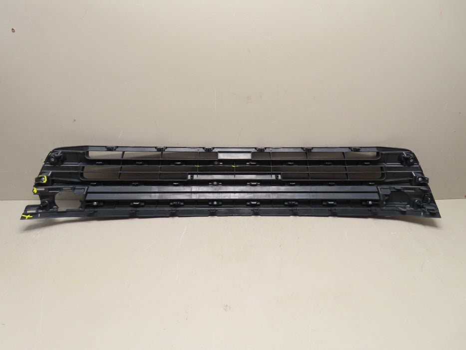 2017-2019 TOYOTA HIGHLANDER SUV FRONT LOWER BUMPER GRILLE GRILL OEM 53112-0E180