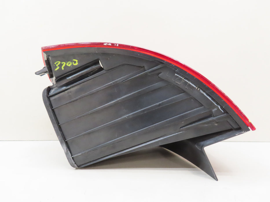 2015-2018 VOLKSWAGEN JETTA REAR LEFT DRIVER SIDE OUTER TAIL LIGHT LAMP OEM