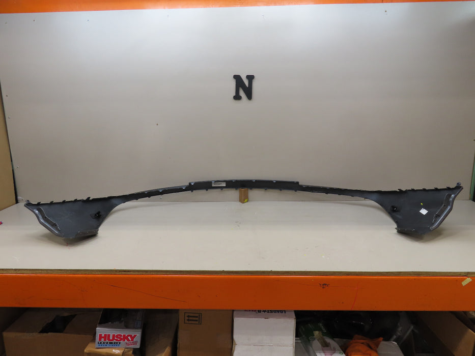 2017 2018 2019 AUDI Q7 REAR MIDDLE BUMPER COVER OEM 4M0807527