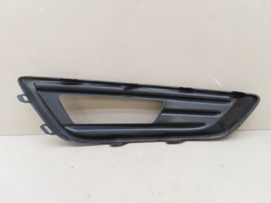 2015-2018 FORD FOCUS SEDAN FRONT LEFT BUMPER FOG LIGHT BEZEL OEM F1EB-15A299-AA
