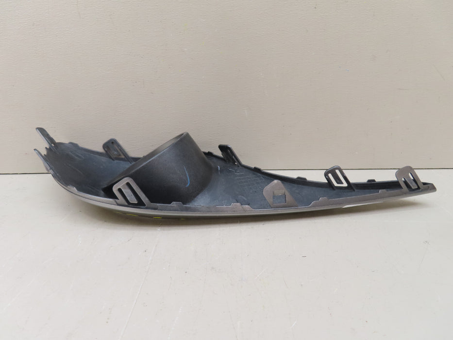 2011-2013 TOYOTA HIGHLANDER FRONT RIGHT PASSENGER FOG LIGHT COVER OEM