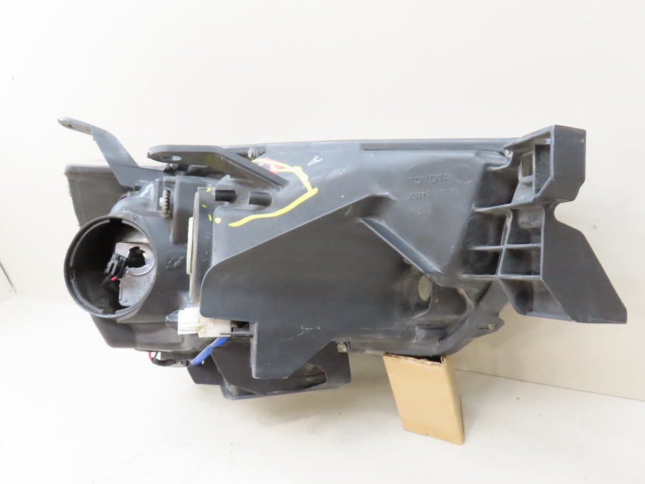 2014-2020 TOYOTA 4RUNNER FRONT LEFT DRIVER SIDE HEADLIGHT HALOGEN OEM