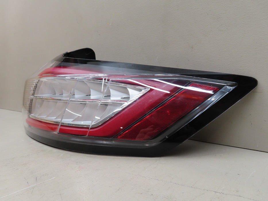2015-2018 FORD EDGE RIGHT RH LED TAIL LIGHT LAMP OEM  HT4Z13404D