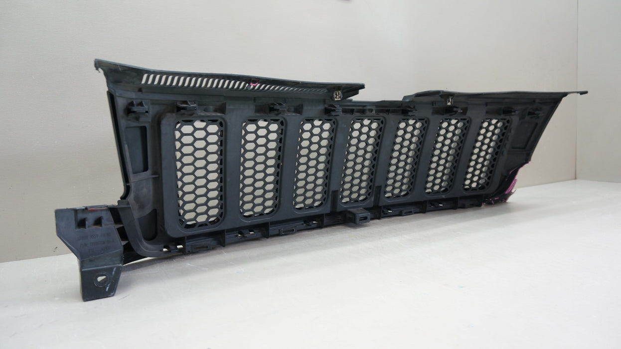 2011-2013 JEEP GRAND CHEROKEE FRONT BUMPER RADIATOR GRILLE OEM