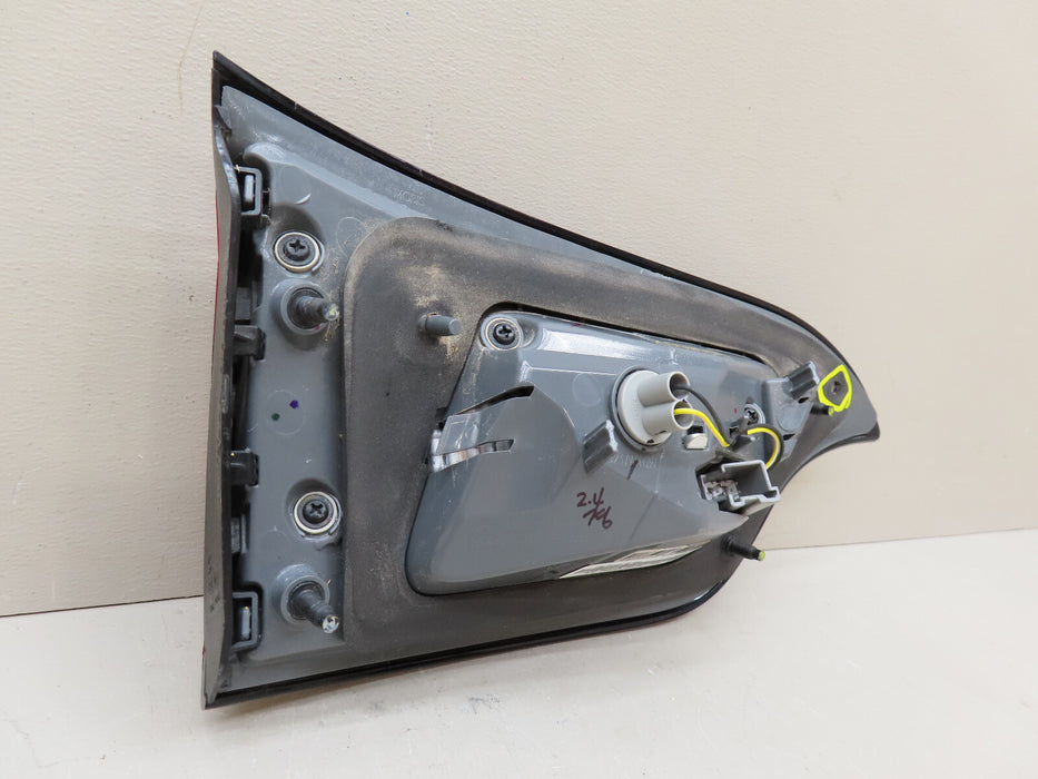 2014-2018 JEEP CHEROKEE REAR RIGHT PASSENGER TAIL LIGHT INNER OEM 68102920AC