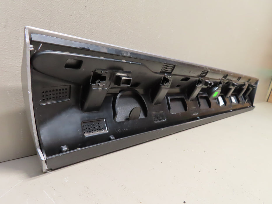 2022 VOLVO XC60 DOOR RIGHT SIDE TRIM MOLDING OEM 31440303