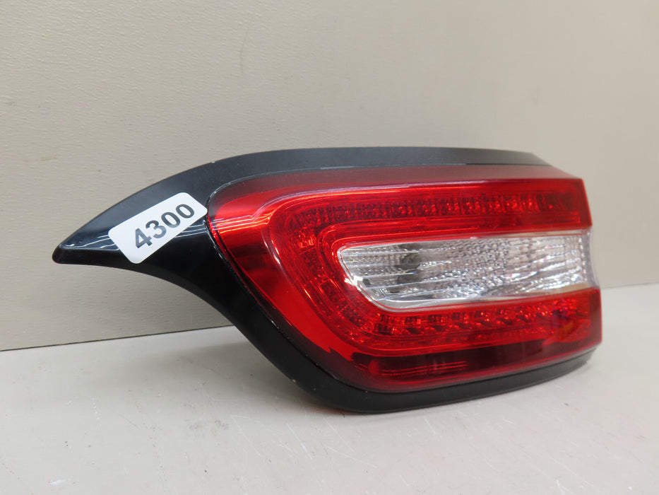 2014-2018 JEEP CHEROKEE REAR RIGHT PASSENGER TAIL LIGHT INNER OEM 68102920AC