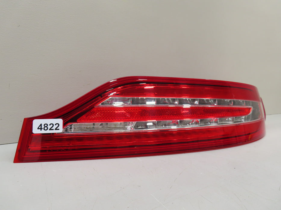 2015-2019 LINCOLN MKC REAR RIGHT PASSENGER SIDE TAIL LIGHT OEM