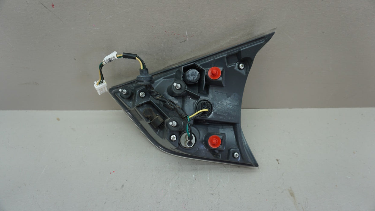 2014-2016 NISSAN ROGUE REAR LEFT DRIVER SIDE INNER TAIL LIGHT BRAKE LAMP OEM