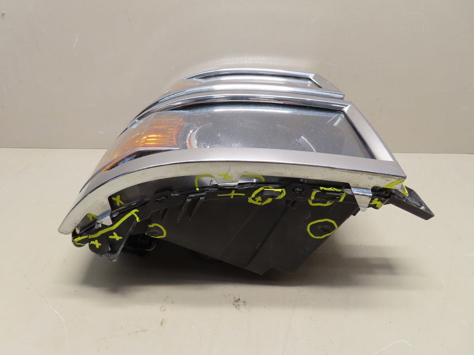 2014 2015 CHEVROLET SILVERADO RIGHT PASSENGER HEADLIGHT HALOGEN OEM 23223260