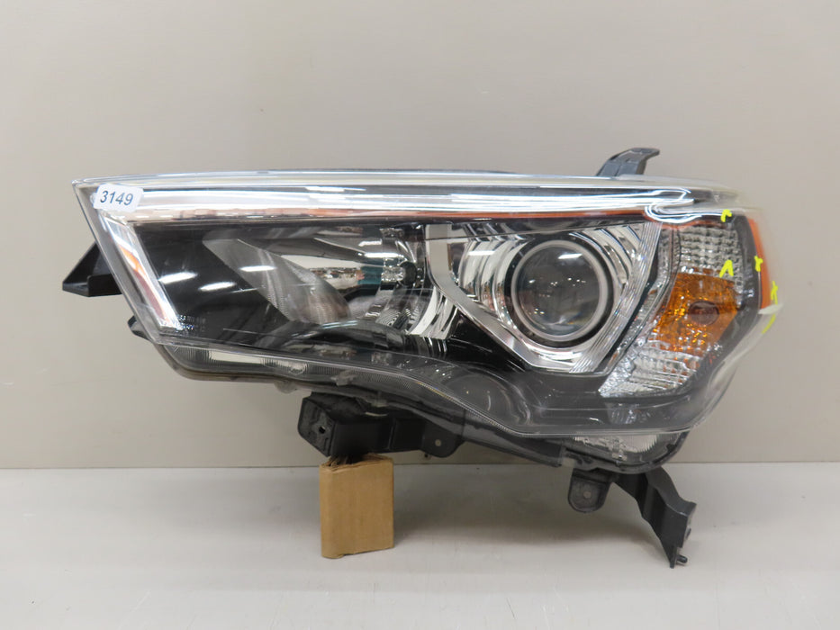 2014-2020 TOYOTA 4RUNNER FRONT LEFT DRIVER SIDE HEADLIGHT HALOGEN OEM