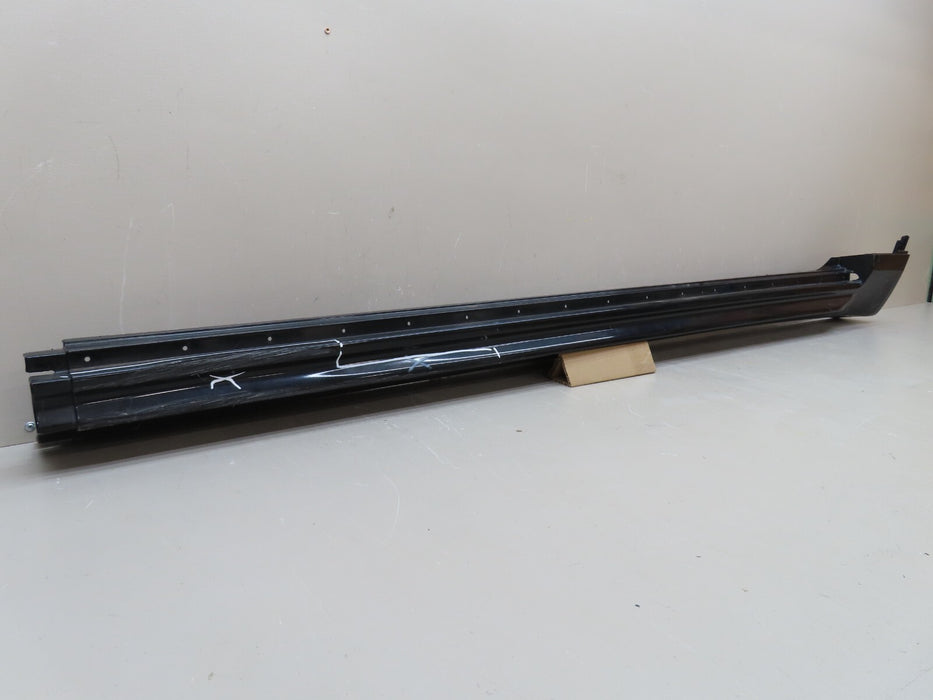 2016-2018 VOLVO XC90 RIGHT SIDE ROCKER SKIRT MOLDING COVER PANEL OEM 31395884