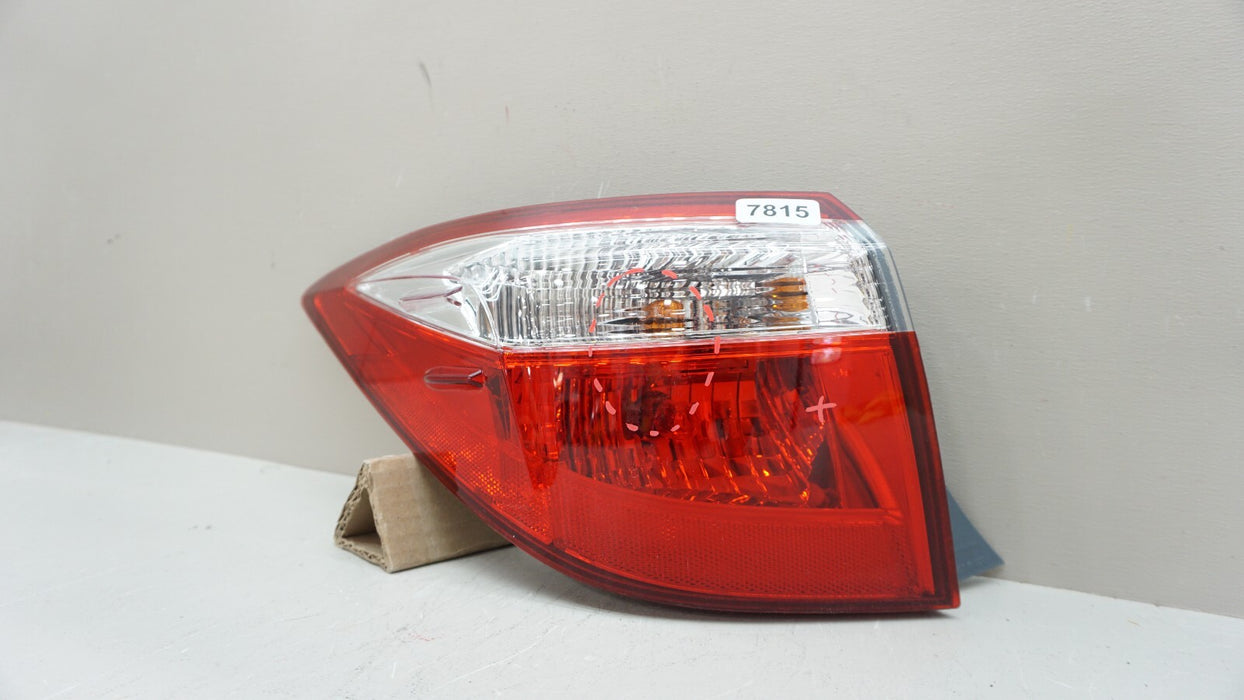 2014-2016 TOYOTA COROLLA REAR RH RIGHT PASSENGER SIDE OUTER TAIL LIGHT OEM
