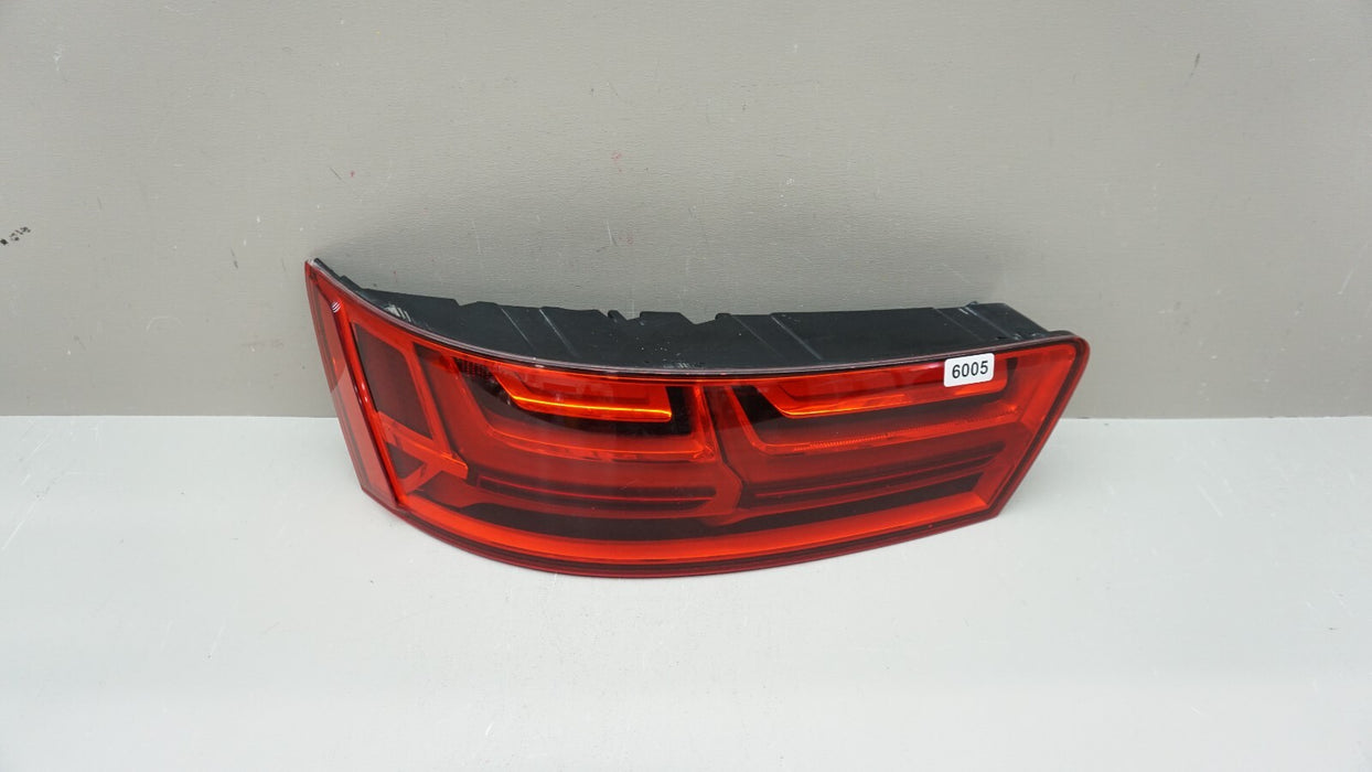 2017-2019 AUDI Q7 REAR LH LEFT DRIVER SIDE OUTER TAIL LIGHT OEM