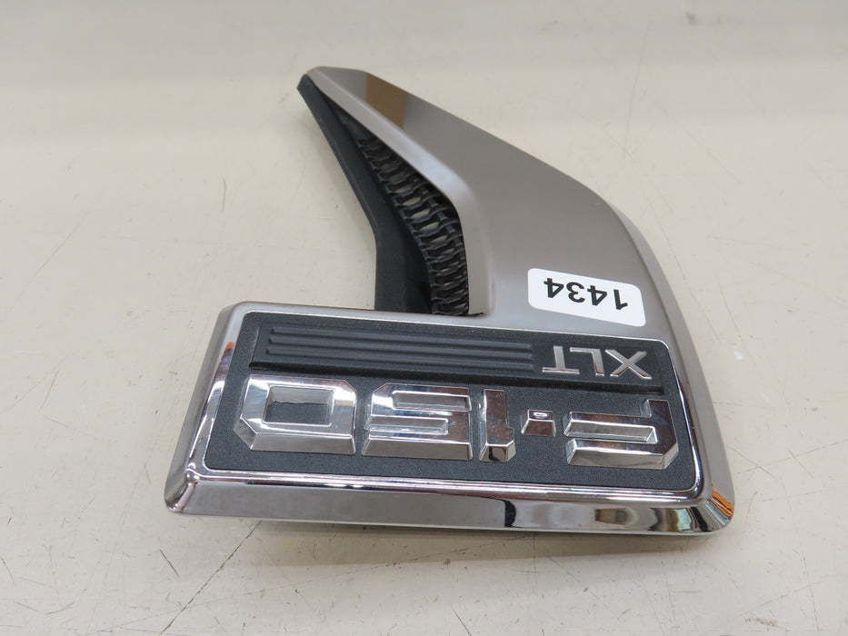 2021-2023 FORD F150 F-150 XLT LEFT DRIVER FENDER EMBLEM OEM ML34-16B115